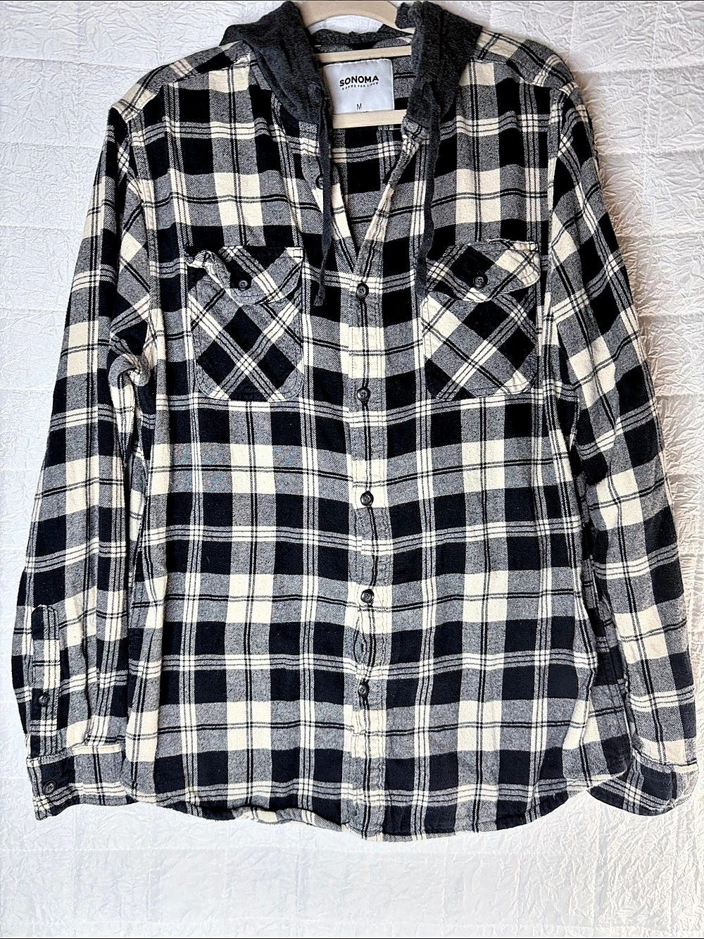 Sonoma Plaid Hooded Button Down in Black & White Size Medium